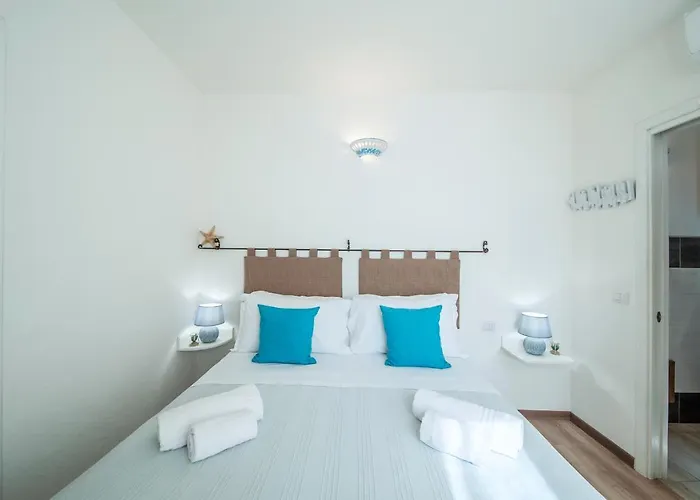 Rocca Doria ゲストハウス カステルサルド