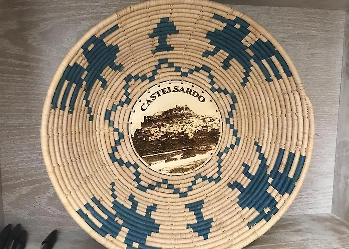 ゲストハウス Rocca Doria カステルサルド