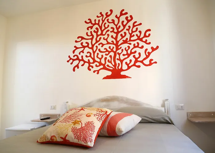 ゲストハウス Rocca Doria カステルサルド