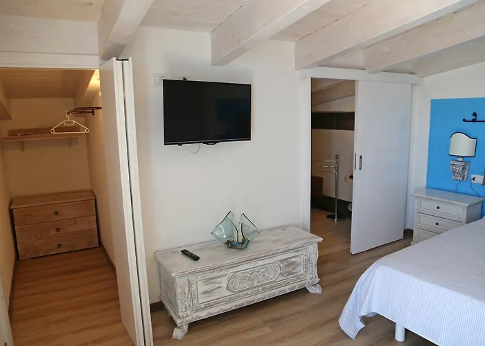 Rocca Doria ゲストハウス カステルサルド